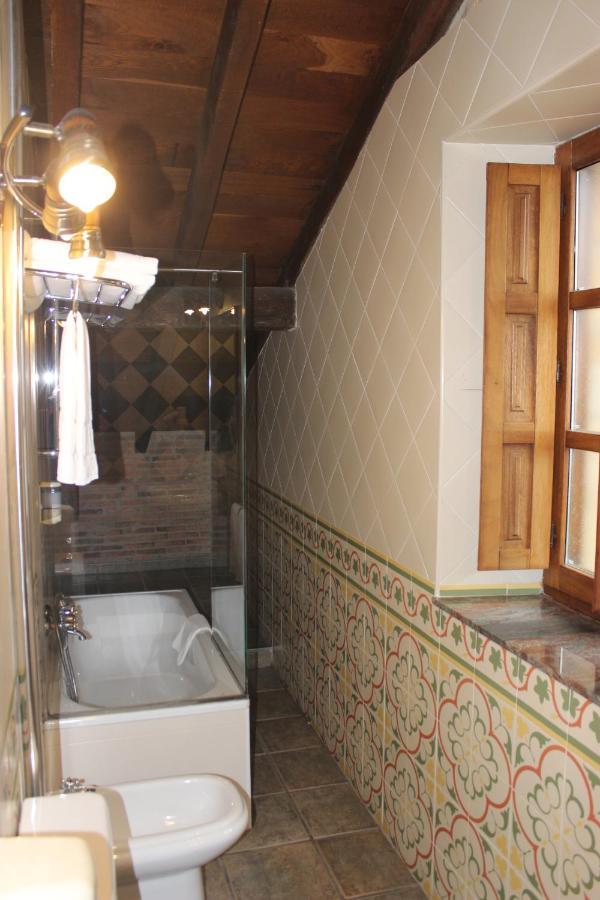 Bed and Breakfast La Venta De Quijas Exterior foto
