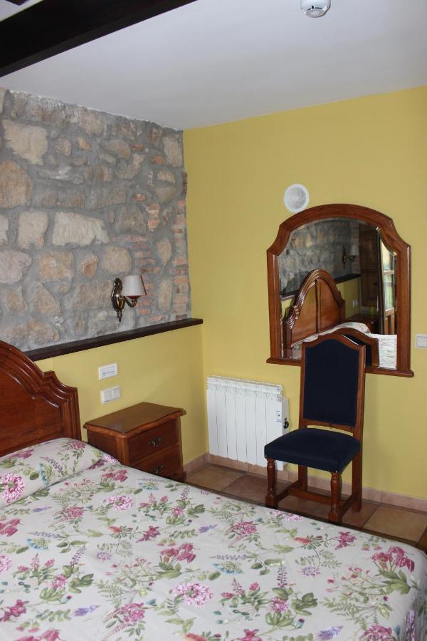 Bed and Breakfast La Venta De Quijas Exterior foto